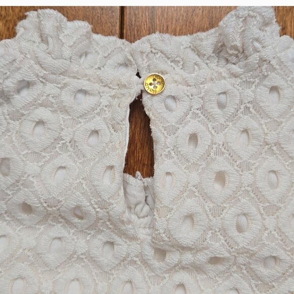 Koko Noko white eyelet short ruffled sleeve shirt size 5 - Picture 4 of 10